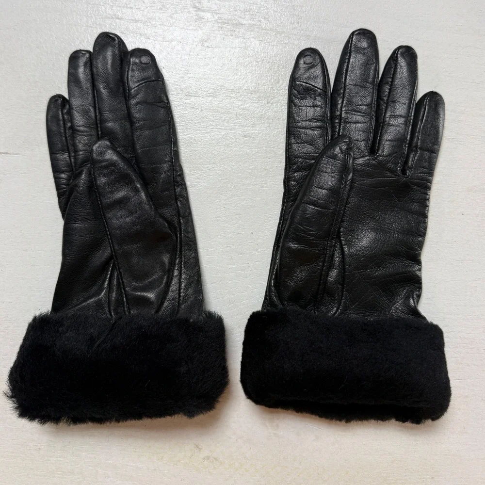UGG australia black